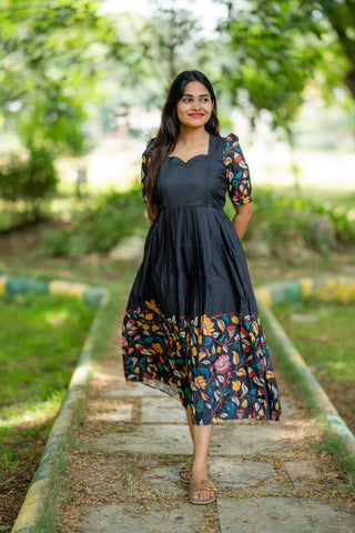 FLUTTERING LEAVES | MATERNITY MAXI ANKLE LENGTH