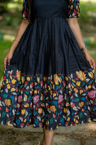 FLUTTERING LEAVES | MATERNITY MAXI ANKLE LENGTH