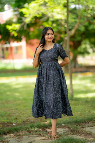 DOTTED BLOOM | MATERNITY MAXI ANKLE LENGTH