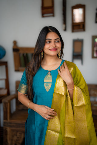 KAAVIYA | MATERNITY KURTI SET