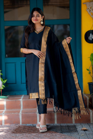 MALAVIKA | MATERNITY KURTI SET