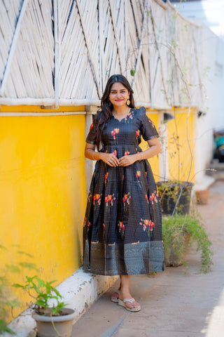 VEDHIKA | MATERNITY MAXI FULL LENGTH