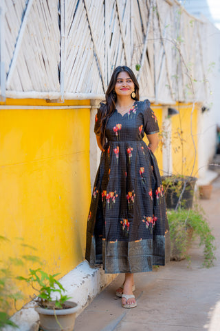 VEDHIKA | MATERNITY MAXI FULL LENGTH