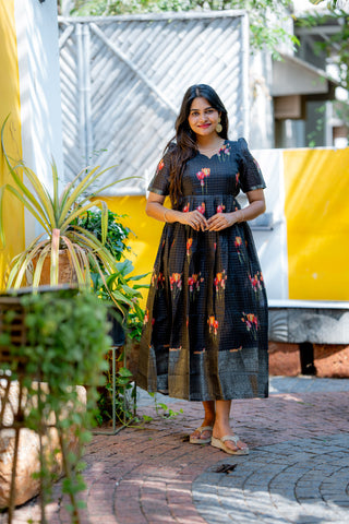 VEDHIKA | MATERNITY MAXI FULL LENGTH