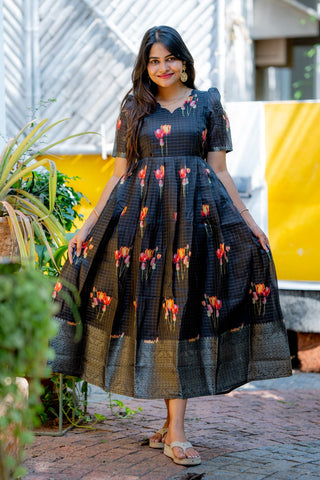 VEDHIKA | MATERNITY MAXI FULL LENGTH
