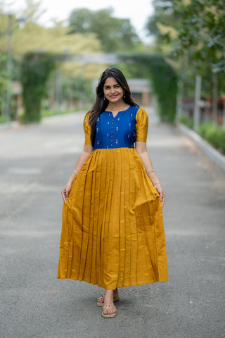 VASUNDARA | MATERNITY MAXI FULL LENGTH