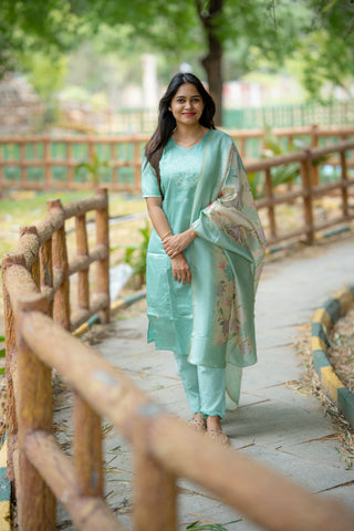 MINT RIVERIE | MATERNITY KURTI SET