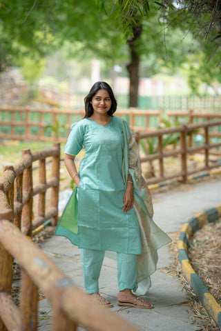 MINT RIVERIE | MATERNITY KURTI SET
