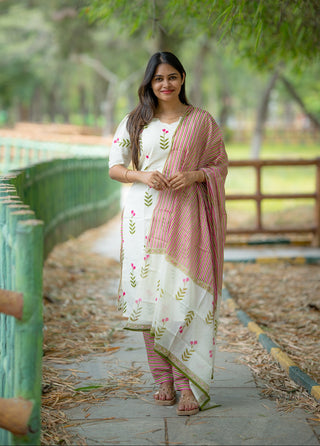 VANILLA BLOOM | MATERNITY KURTI SET