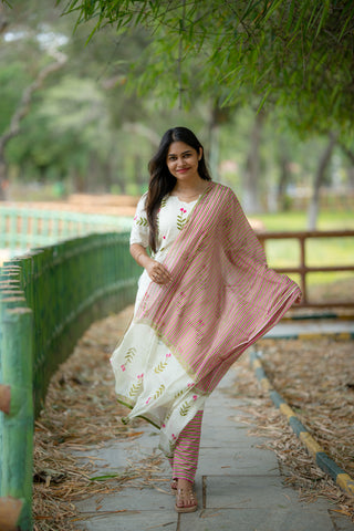 VANILLA BLOOM | MATERNITY KURTI SET