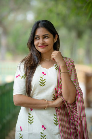 VANILLA BLOOM | MATERNITY KURTI SET