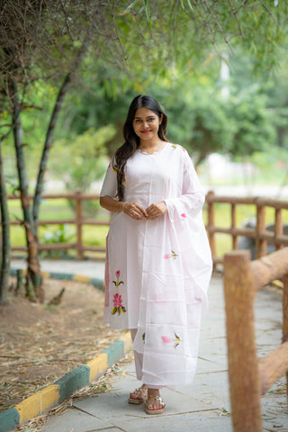 MOONLIT AURA | MATERNITY KURTI SET