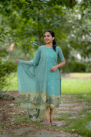 VISANGI | MATERNITY KURTI & DUPATTA