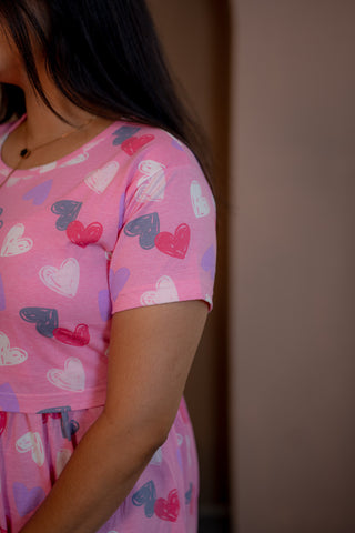 COLOURFUL HEARTS | ZIPLESS MATERNITY MAXI-NORMAL SLEEVES | ANKLE LENGTH MAXI