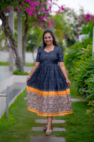 DOTTED FLORA | MATERNITY MAXI ANKLE LENGTH
