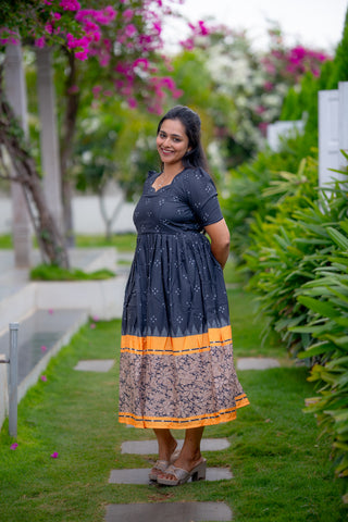 DOTTED FLORA | MATERNITY MAXI ANKLE LENGTH