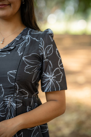 WHITE FLORA | MATERNITY MAXI ANKLE LENGTH