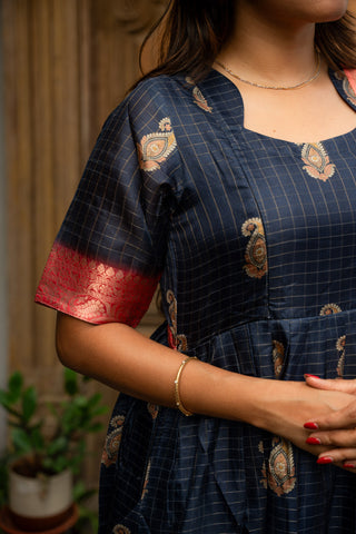PRANAVI | MATERNITY MAXI WITH SHAWL FULL LENGTH