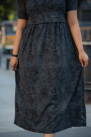 MAJESTIC MIDNIGHT | ZIPLESS MATERNITY MAXI-PUFF SLEEVES | ANKLE LENGTH MAXI
