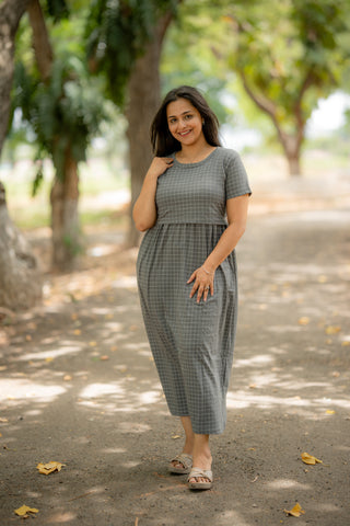 ARTIC CHECKS | ZIPLESS MATERNITY MAXI-NORMAL SLEEVES | ANKLE LENGTH MAXI