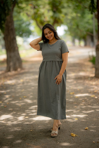 ARTIC CHECKS | ZIPLESS MATERNITY MAXI-NORMAL SLEEVES | ANKLE LENGTH MAXI