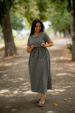 ARTIC CHECKS | ZIPLESS MATERNITY MAXI-NORMAL SLEEVES | ANKLE LENGTH MAXI