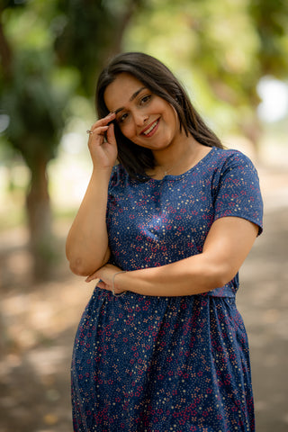 BLUSHY FLOWERS | ZIPLESS MATERNITY MAXI-NORMAL SLEEVES | FULL LENGTH MAXI