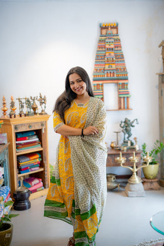 MEHANDI | MATERNITY KURTI SET