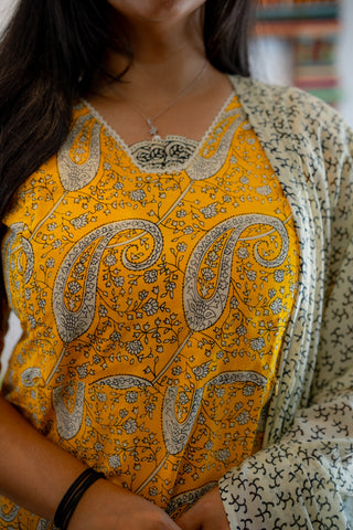 MEHANDI | MATERNITY KURTI SET