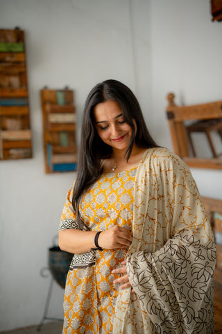 MEADOW MELINE | MATERNITY KURTI SET