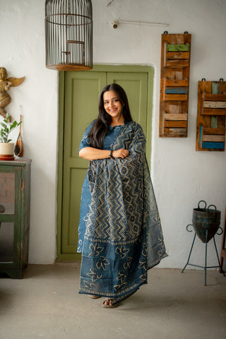 FIORA FRAGRANCE | MATERNITY KURTI SET