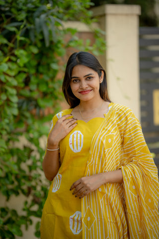 HALDI | MATERNITY KURTI SET