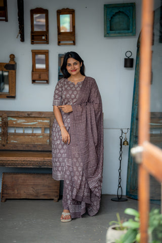 SMOKED BLOOM | MATERNITY KURTI SET