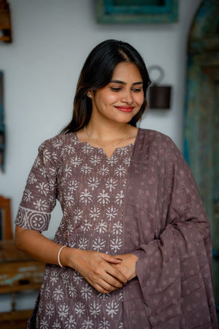 SMOKED BLOOM | MATERNITY KURTI SET