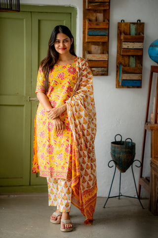 MARIGOLD | MATERNITY KURTI SET