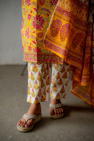 MARIGOLD | MATERNITY KURTI SET