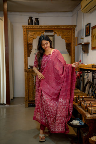 GARNET GLOW | MATERNITY KURTI SET