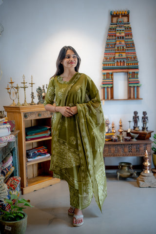 VERDANT BLOOM | MATERNITY KURTI SET