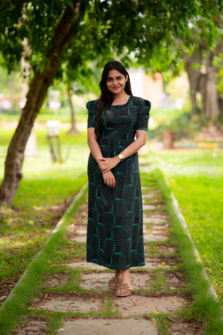 GREEN SPIRAL | ZIPLESS MATERNITY MAXI-PUFF SLEEVES | FULL LENGTH MAXI