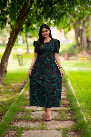 GREEN SPIRAL | ZIPLESS MATERNITY MAXI-PUFF SLEEVES | FULL LENGTH MAXI