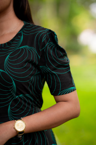 GREEN SPIRAL | ZIPLESS MATERNITY MAXI-PUFF SLEEVES | FULL LENGTH MAXI