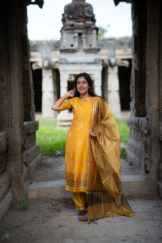 MIRNALINI | MATERNITY KURTI SET