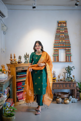 TAMARAI | MATERNITY KURTI SET
