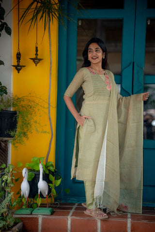 LAILA | MATERNITY KURTI SET