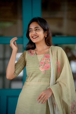 LAILA | MATERNITY KURTI SET