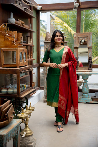 PAAVAI | MATERNITY KURTI SET