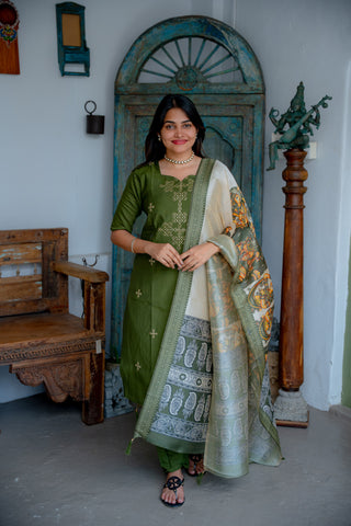 HEMANIKA | MATERNITY KURTI SET