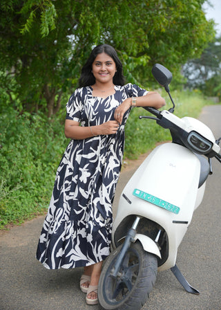 BLACK WHITE LEAFY | MATERNITY MAXI ANKLE LENGTH