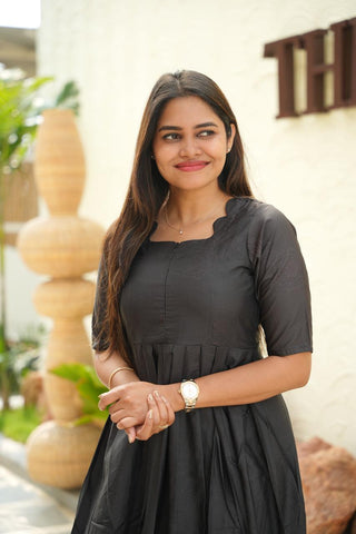 MIDNIGHT MAJESTY | MATERNITY MAXI FULL LENGTH