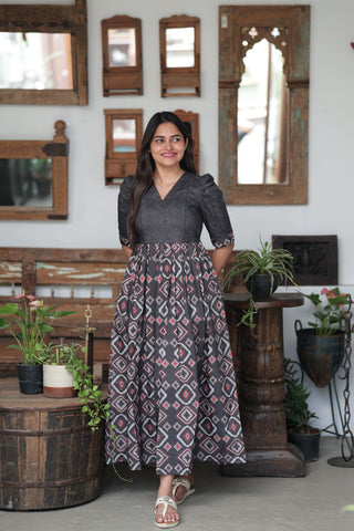 BLACK GEOMETRIC | MATERNITY MAXI FULL LENGTH